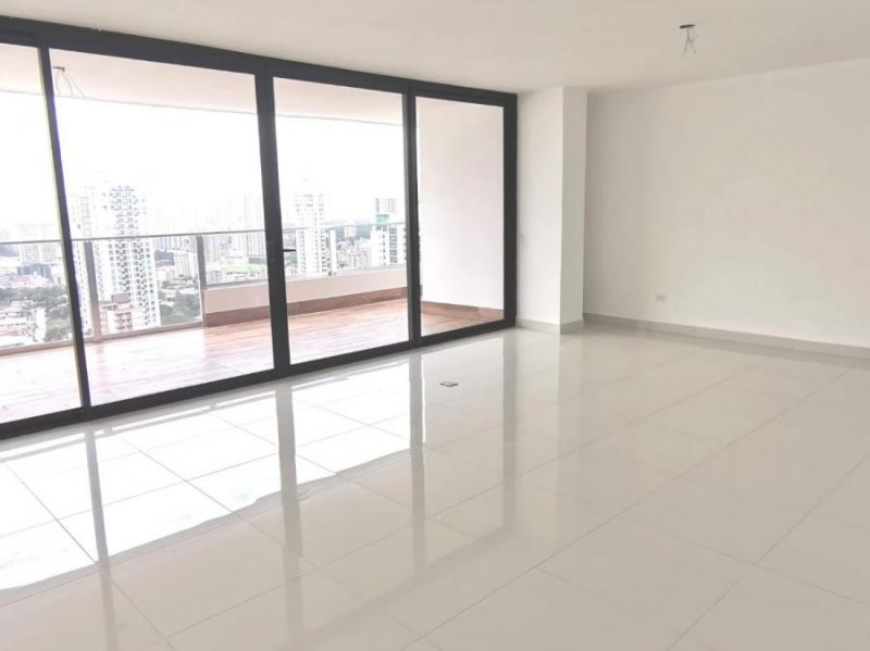 Apartamento Alquiler El Cangrejo. 3Rec 2Baños Balcón YR