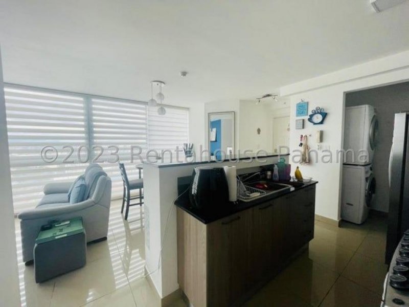 Foto Apartamento en Alquiler en Carrasquilla, Ciudad de Panamá, Panamá - U$D 900 - APA68841 - BienesOnLine