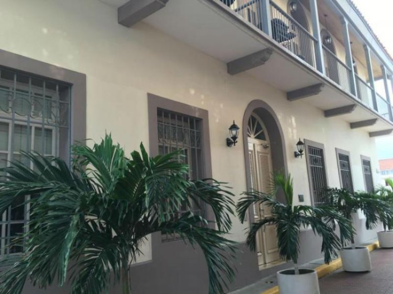 Foto Apartamento en Alquiler en Casco Antiguo, Ciudad de Panamá, Panamá - U$D 1.700 - APA10149 - BienesOnLine