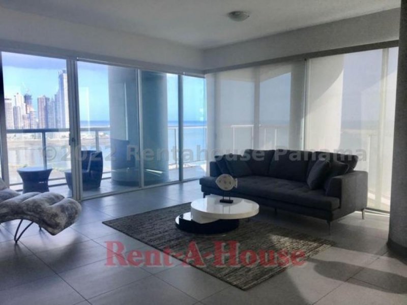 Foto Apartamento en Alquiler en Bella Vista, Avenida Balboa, Panamá - U$D 3.000 - APA53003 - BienesOnLine