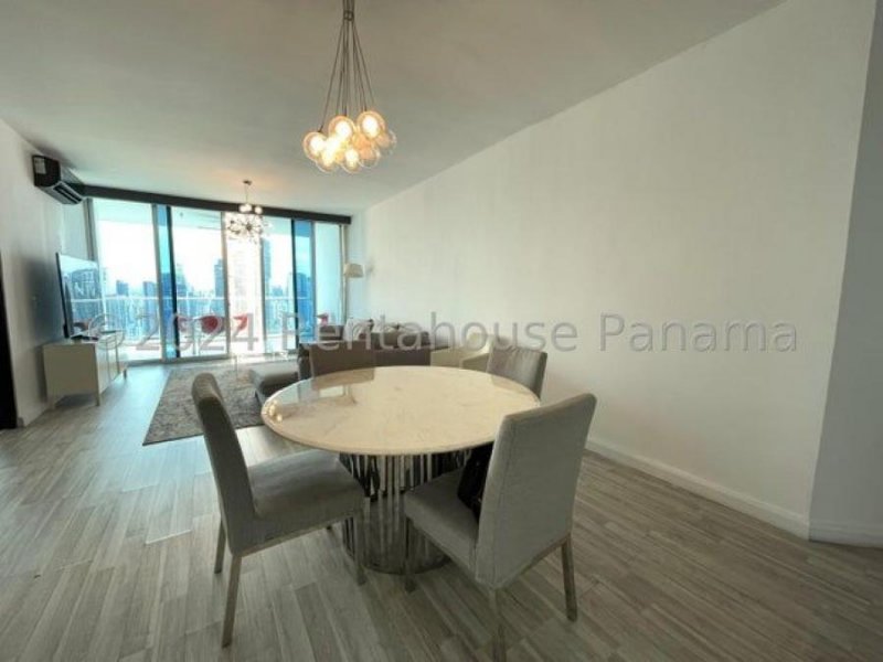 Apartamento en Alquiler en Avenida Balboa Ciudad de Panamá, Panamá