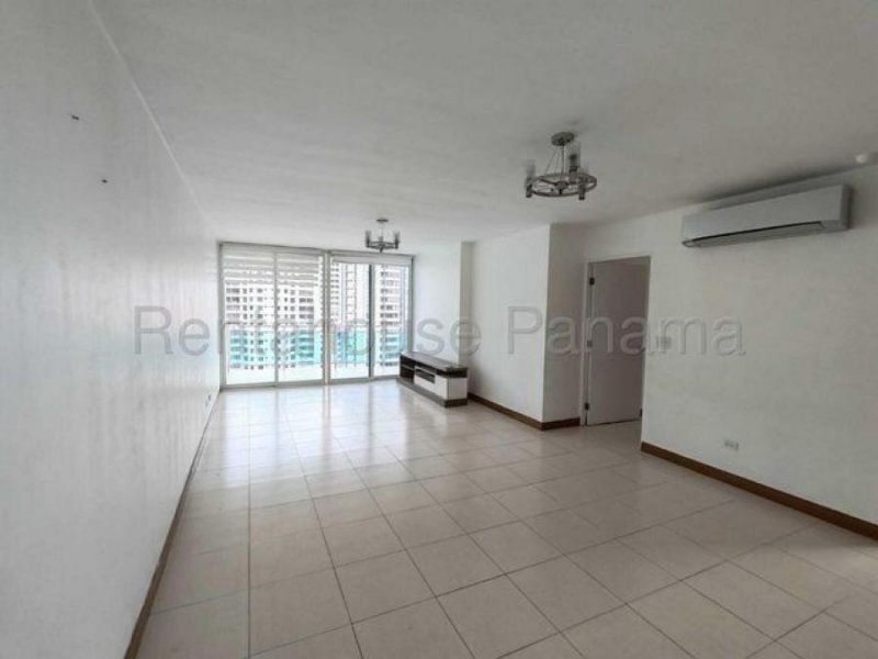 Alquiler de Apartamento en El Cangrejo H7147GRR