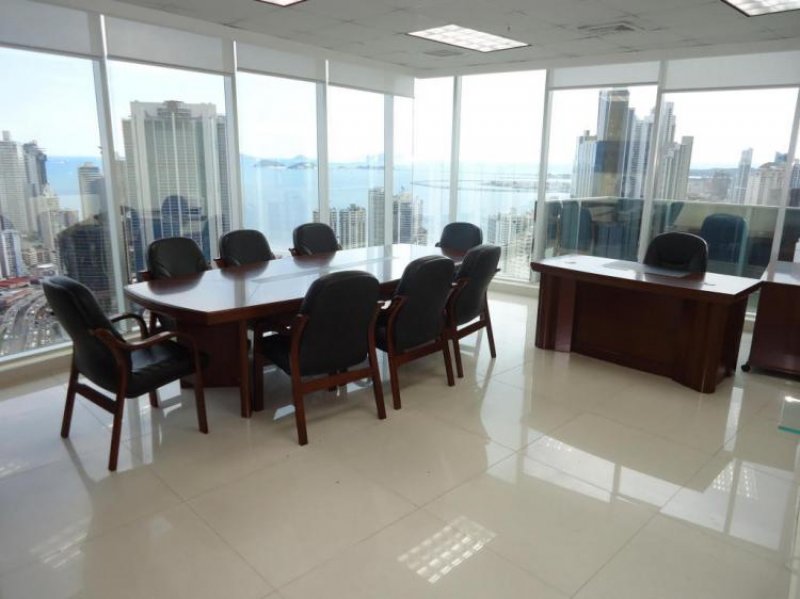 Foto Oficina en Alquiler en Obarrio, Panamá - U$D 2.400 - OFA21463 - BienesOnLine