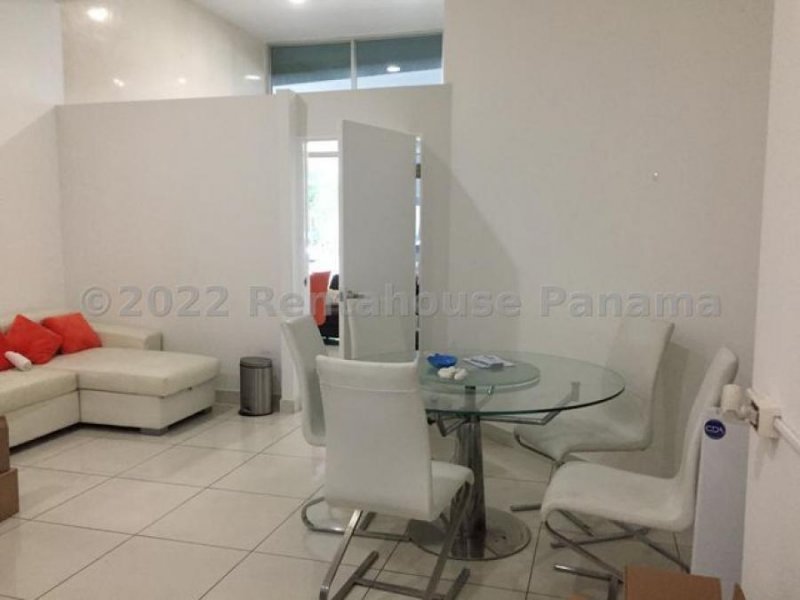 Alquiler de Oficina Comercial en Avenida Balboa H7281GRR