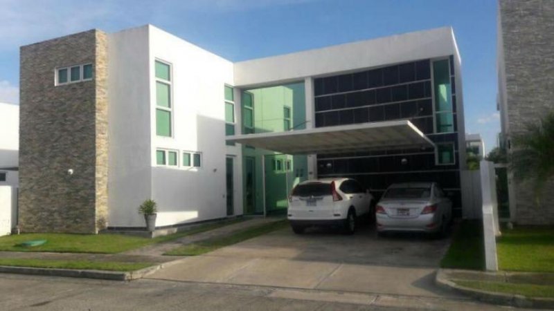 Foto Casa en Alquiler en Juan Díaz, Panamá - U$D 3.000 - CAA15107 - BienesOnLine