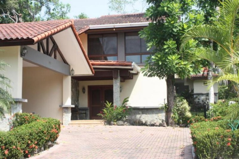 Foto Casa en Venta en camino de cruces, Panamá - U$D 1.100.000 - CAV17368 - BienesOnLine