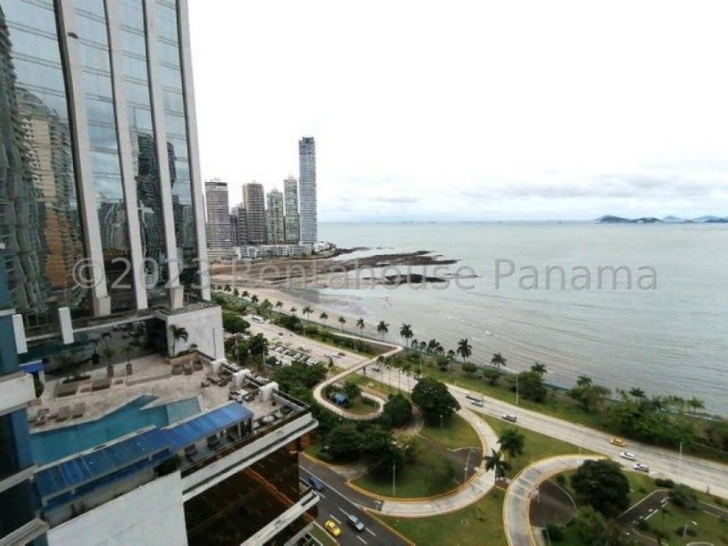 Apartamento en Alquiler en  AVENIDA BALBOA, Panamá