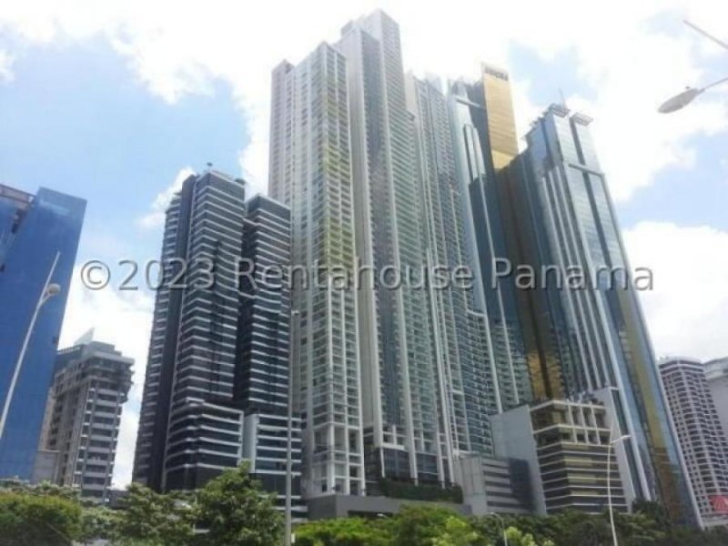 Apartamento en Alquiler en  AV BALBOA, Panamá