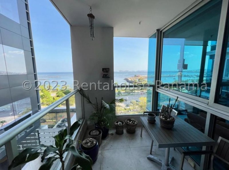 Apartamento en Alquiler en  AV BALBOA, Panamá