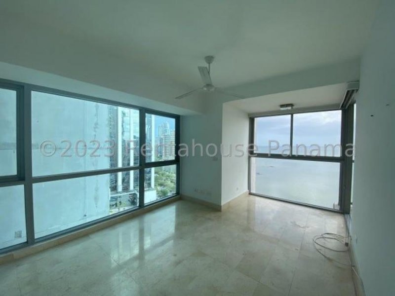 Apartamento en Alquiler en  AVENIDA BALBOA, Panamá