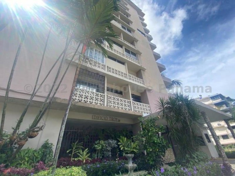 Apartamento en Alquiler en  EL CANGREJO, Panamá