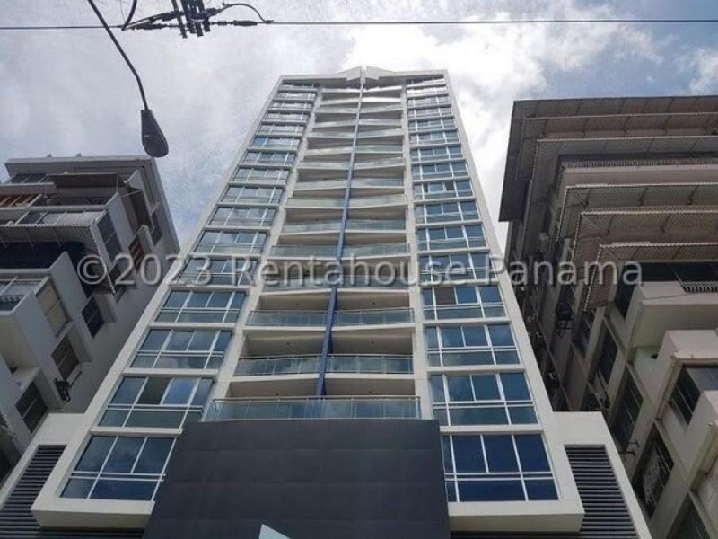 Apartamento en Alquiler en  EL CANGREJO, Panamá