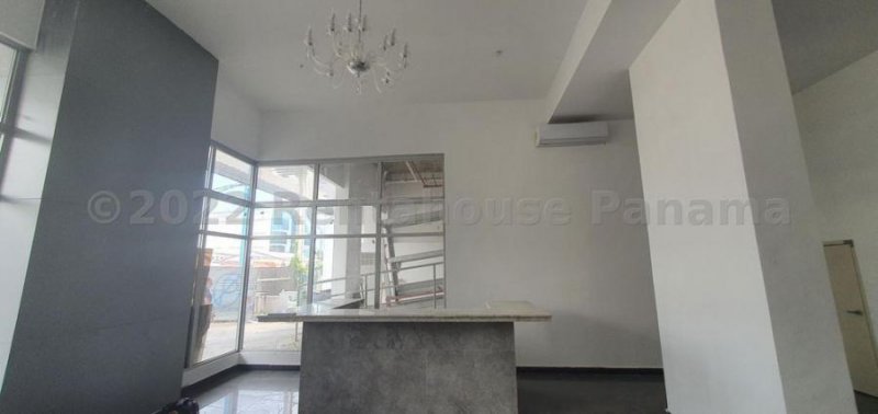 Apartamento en Alquiler en  EL CARMEN, Panamá