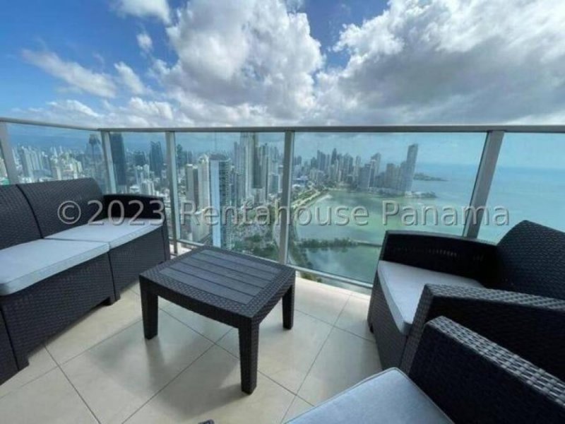 Apartamento en Alquiler en  Avenida Balboa, Panamá