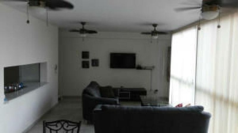 Foto Apartamento en Alquiler en Bella Vista, Panamá - U$D 1.500 - APA10021 - BienesOnLine