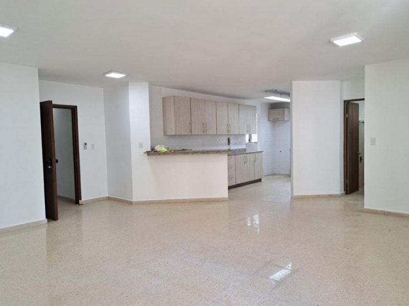 Apartamento en Alquiler El Carmen 2 Rec CyB empleado 115mt2 YR