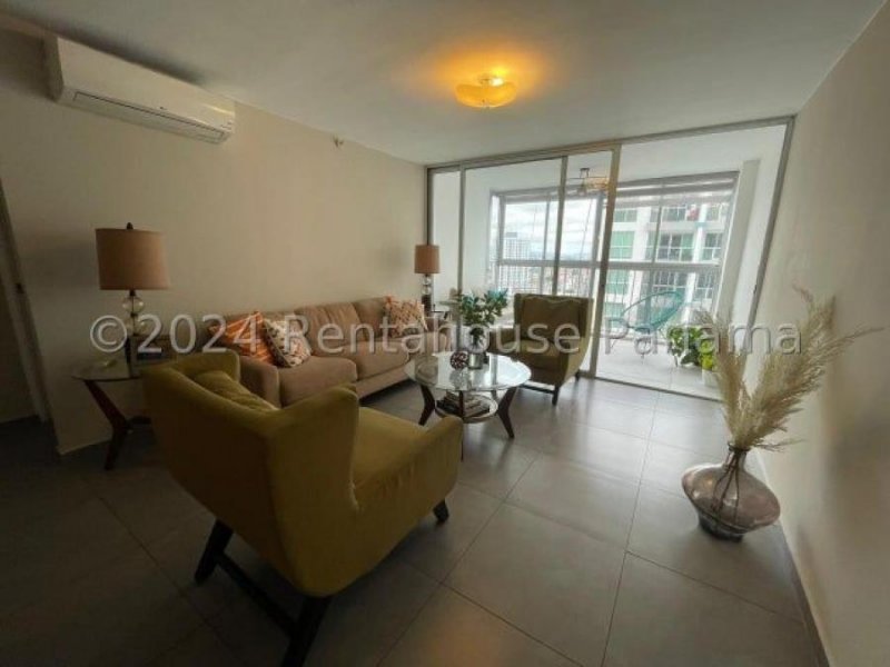 Apartamento en alquiler en Altos del Golf ELP 25-555