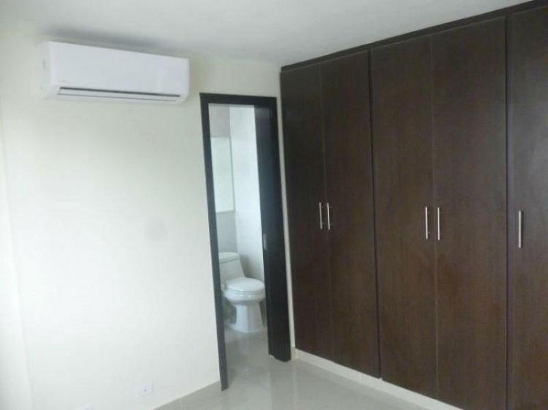 Foto Apartamento en Alquiler en Ciudad de Panamá, Panamá - U$D 1.400 - APA15553 - BienesOnLine