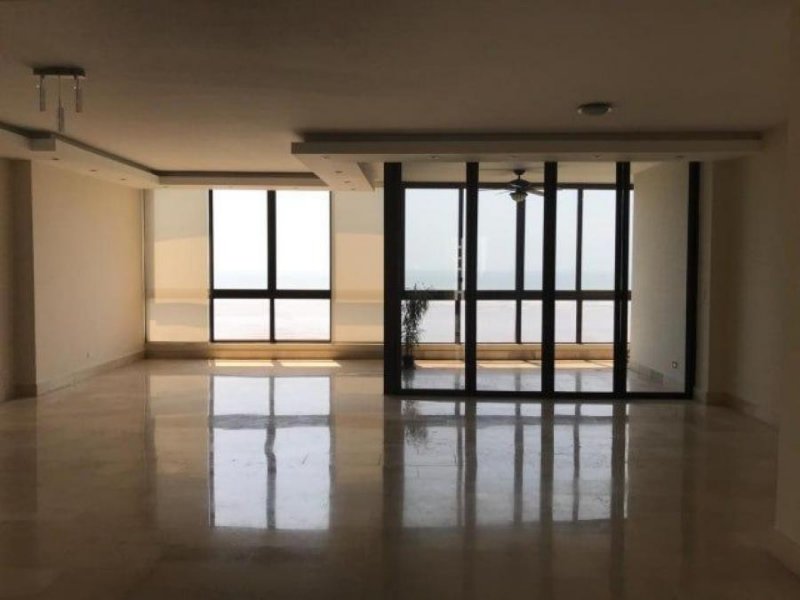 Foto Apartamento en Venta en Costa del Este, Ciudad de Panamá, Panamá - U$D 750.000 - APV71112 - BienesOnLine