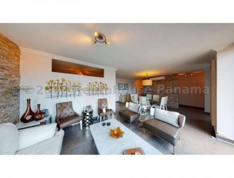 Foto Apartamento en Venta en El Cangrejo, Ciudad de Panamá, Panamá - U$D 350.000 - APV68107 - BienesOnLine