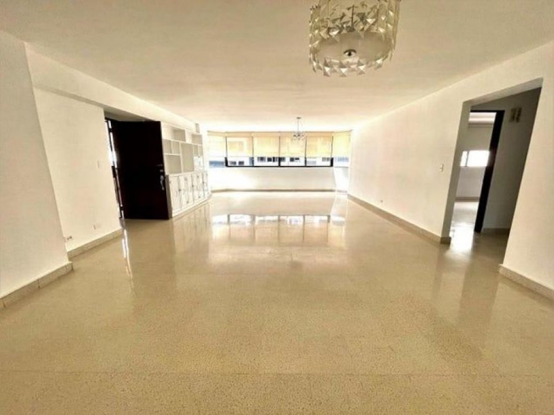 Foto Apartamento en Venta en Marbella, Ciudad de Panamá, Panamá - U$D 225.000 - APV76752 - BienesOnLine