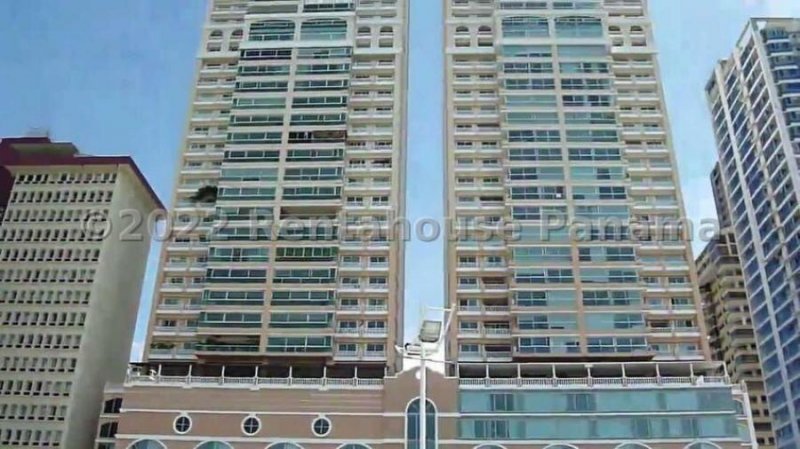 Apartamento en Venta en  AV BALBOA, Panamá