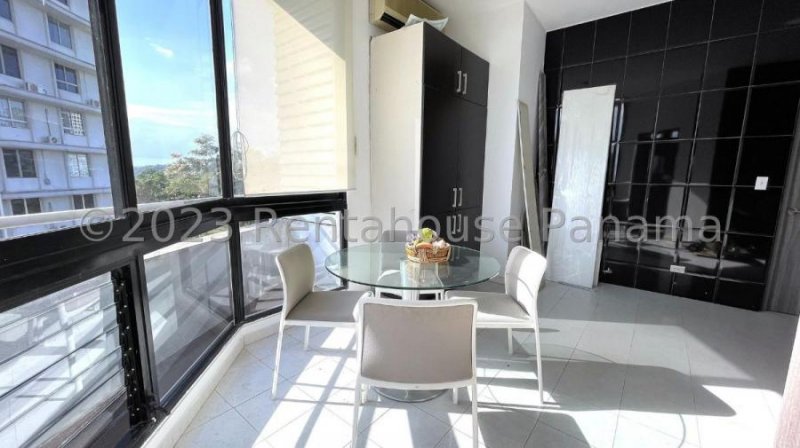 Foto Apartamento en Venta en LA CRESTA, Panamá - U$D 430.000 - APV61662 - BienesOnLine