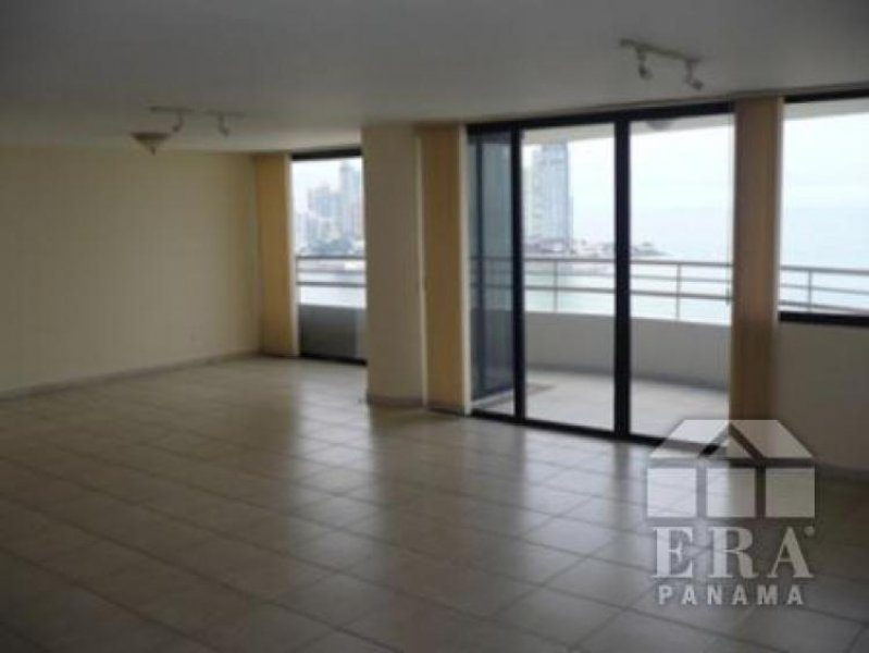 Foto Apartamento en Venta en Ave. Balboa, Ciudad de Panamá, Panamá - U$D 475.000 - APV703 - BienesOnLine