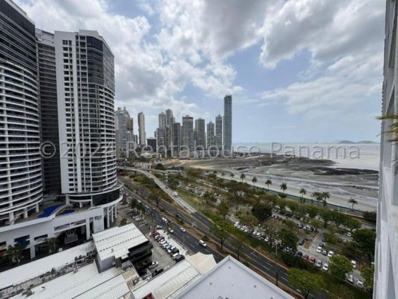 Apartamento en Alquiler en  AVENIDA BALBOA, Panamá