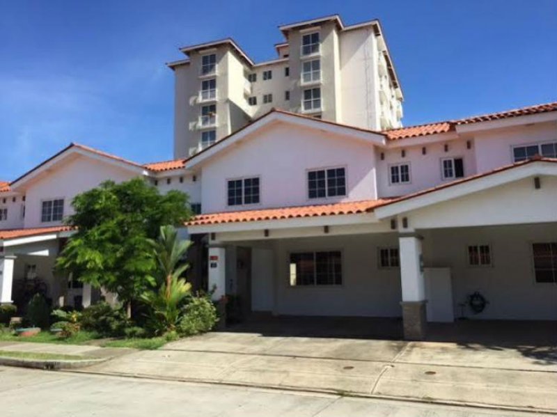 Foto Casa en Venta en Ciudad de Panamá, Panamá - U$D 355.000 - CAV10666 - BienesOnLine