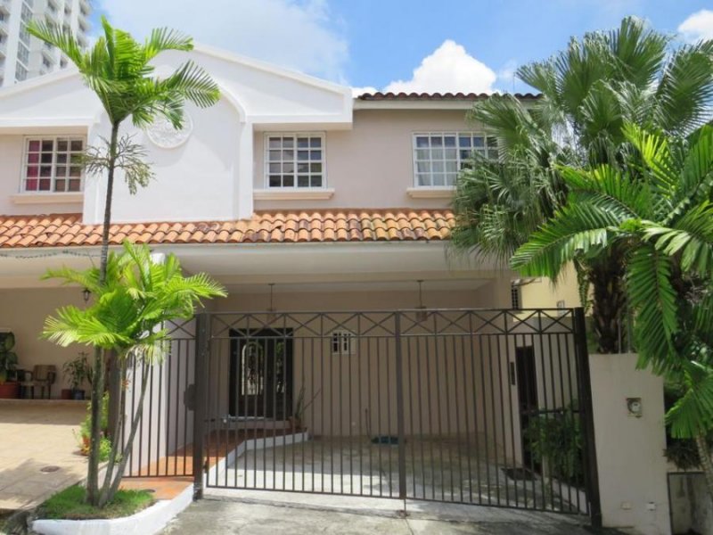 Casa en Alquiler en  ALTOS DE PANAMA, Panamá