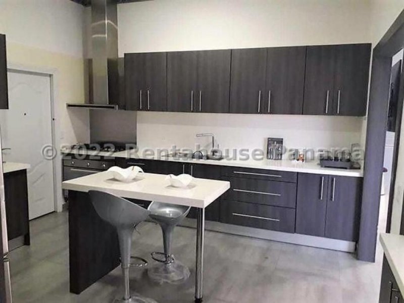 Foto Casa en Alquiler en ALTOS DE PANAMA, Panamá - U$D 1.800 - CAA61313 - BienesOnLine