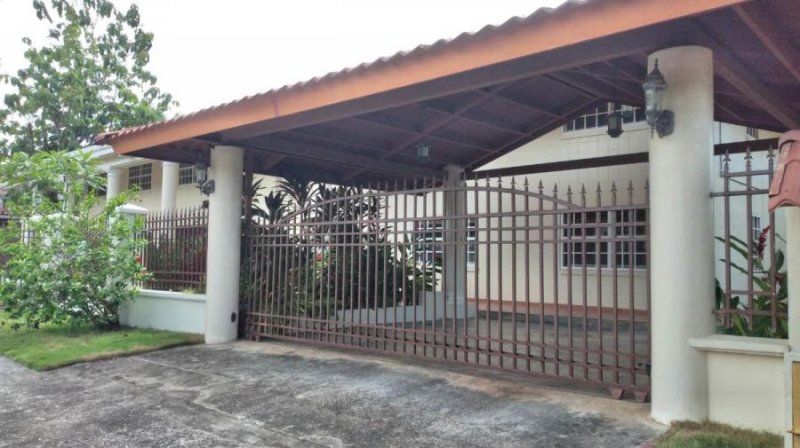 Foto Casa en Alquiler en CLAYTON, Panamá - U$D 2.000 - CAA54293 - BienesOnLine