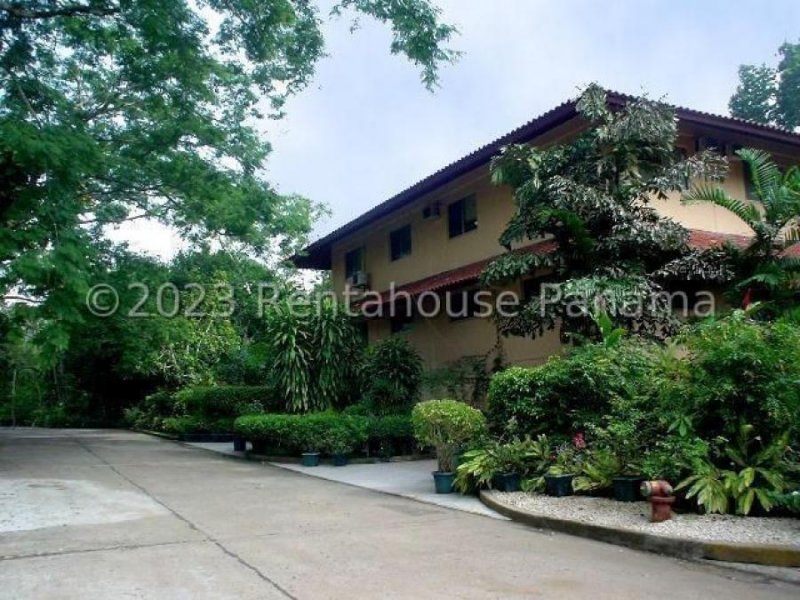 Casa en Alquiler en  CLAYTON, Panamá