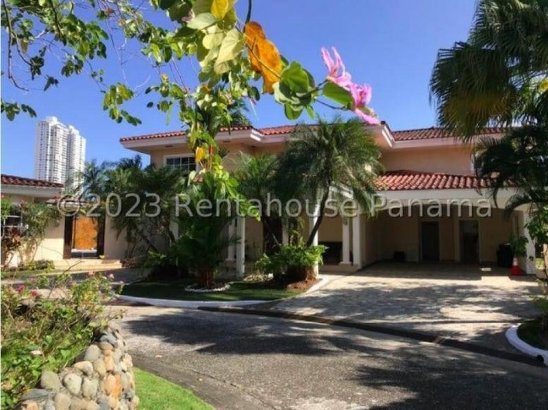 Casa en Alquiler en  COSTA DEL ESTE, Panamá