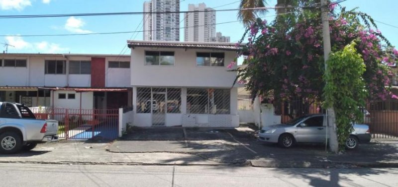 Foto Casa en Alquiler en PARQUE LEFEVRE, Panamá - U$D 1.800 - CAA53576 - BienesOnLine