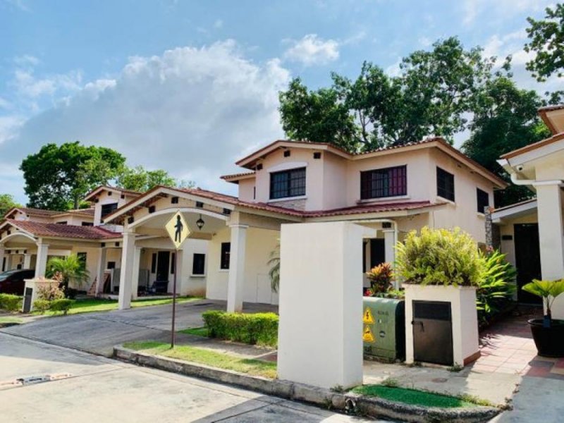 CASA EN ALQUILER COSTA VERDE LA CHORRERA