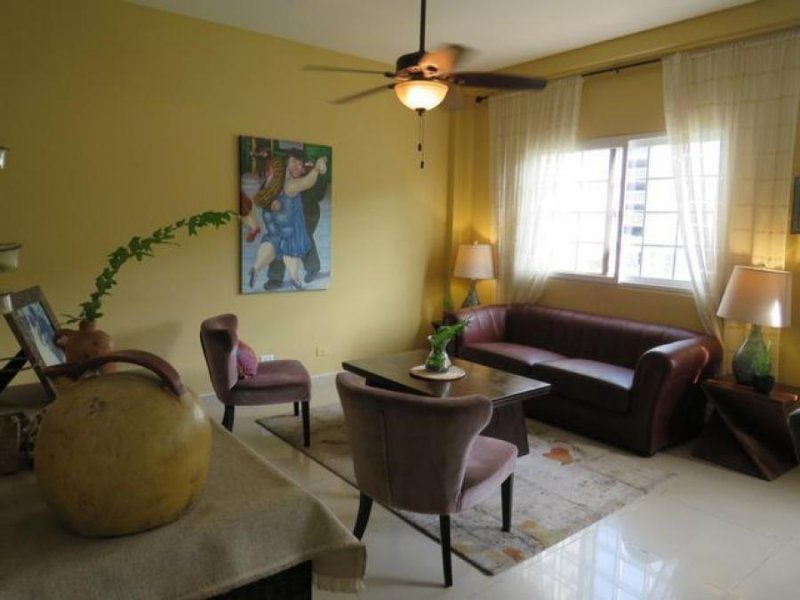 Foto Casa en Alquiler en Altos de Panama, Ciudad de Panamá, Panamá - U$D 1.800 - CAA69321 - BienesOnLine