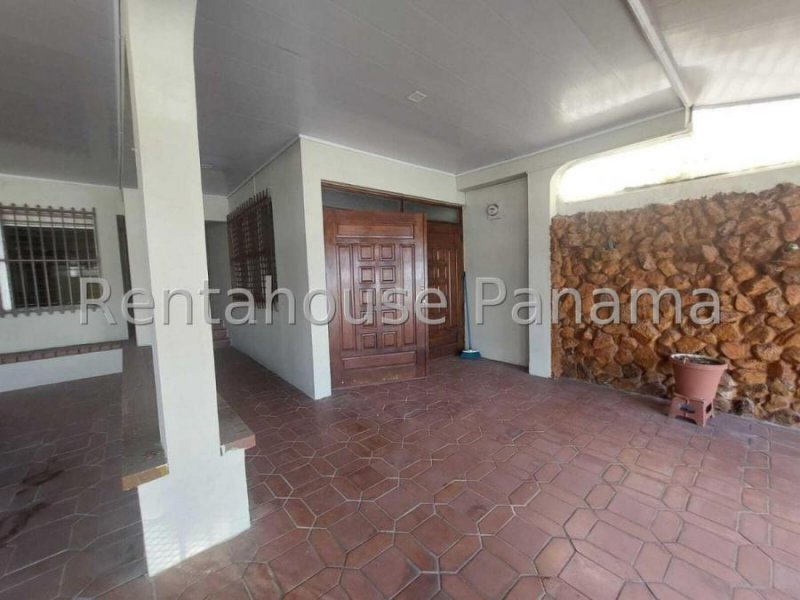 Casa en Venta en CHANIS Parque Lefevre, Panamá