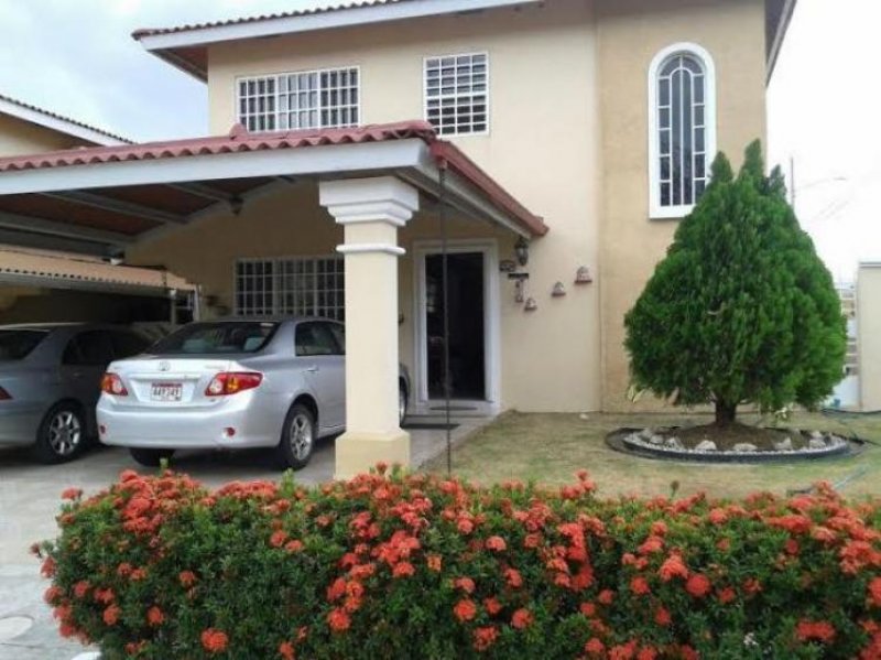 Foto Casa en Venta en Ciudad de Panamá, Panamá - U$D 350.000 - CAV8931 - BienesOnLine