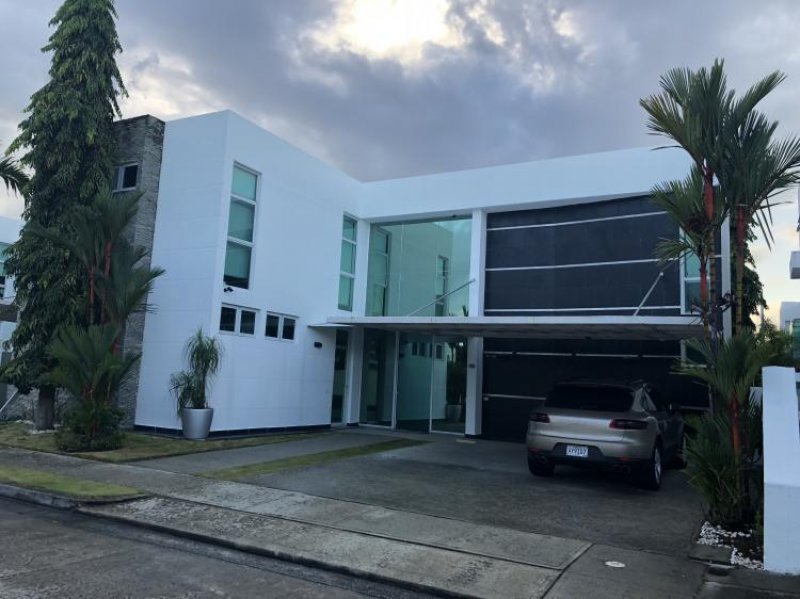 Foto Casa en Venta en Costa Sur, juan diaz, Panamá - U$D 470.000 - CAV26061 - BienesOnLine