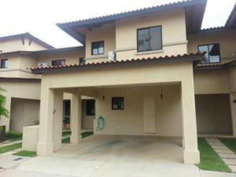 Foto Casa en Venta en Ciudad de Panamá, Panamá - U$D 305.000 - CAV12172 - BienesOnLine