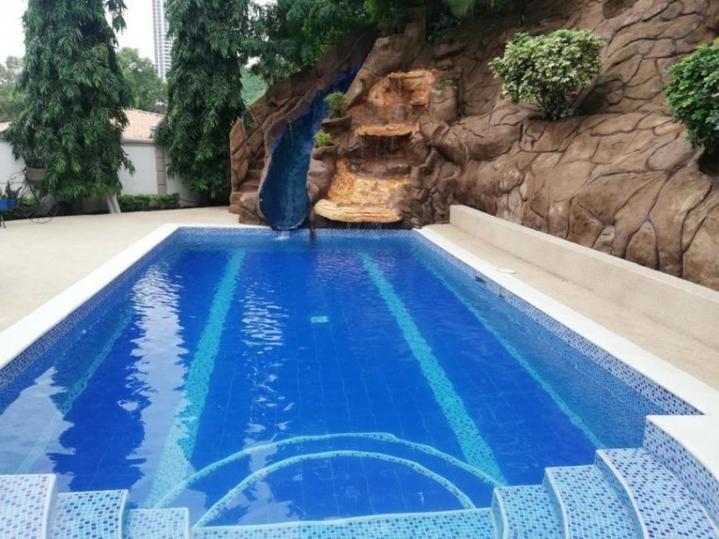 Foto Casa en Venta en ALTOS DE PANAMA, Panamá - U$D 1.000.000 - CAV54622 - BienesOnLine