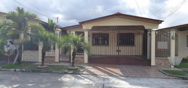 Foto Casa en Venta en BRISAS DEL GOLF, Panamá - U$D 218.000 - CAV53395 - BienesOnLine