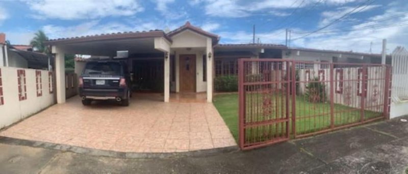 Foto Casa en Venta en CAMPO LIMBERG, Panamá - U$D 290.000 - CAV53308 - BienesOnLine