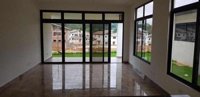 Foto Casa en Venta en LA CHORRERA, Panamá - U$D 239.000 - CAV48050 - BienesOnLine