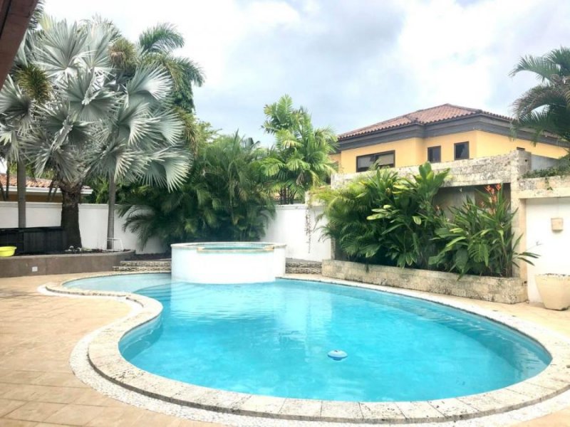 Foto Casa en Venta en COSTA DEL ESTE, Panamá - U$D 1.000.000 - CAV49794 - BienesOnLine