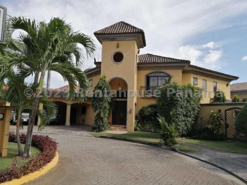 Foto Casa en Venta en COSTA DEL ESTE, Panamá - U$D 1.295.000 - CAV60843 - BienesOnLine