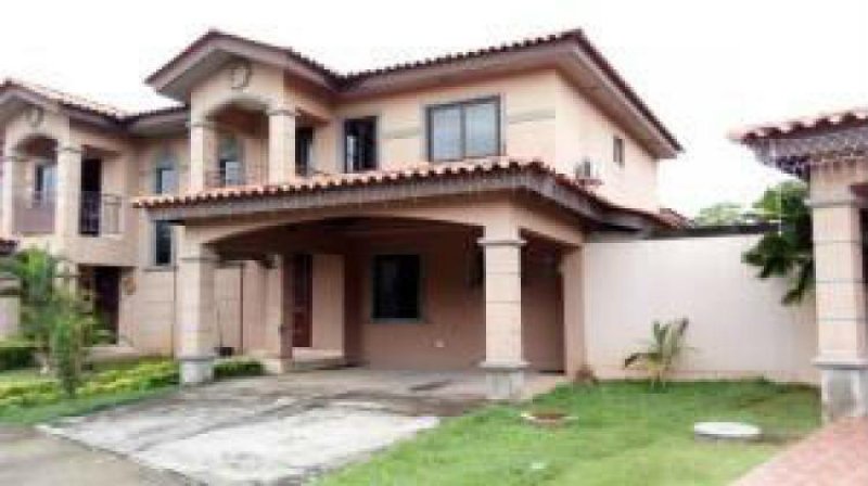 Foto Casa en Venta en Ciudad de Panamá, Panamá - U$D 350.000 - CAV16100 - BienesOnLine