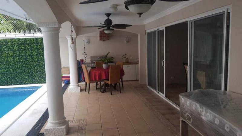 Foto Casa en Venta en LA ALAMEDA, Panamá - U$D 525.000 - CAV35761 - BienesOnLine